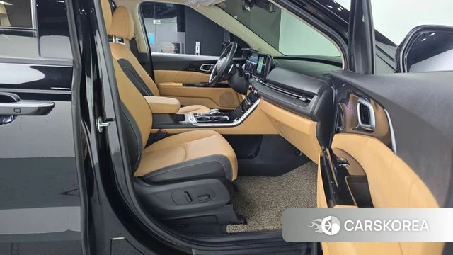 Kia Carnival 4th generation 2023 Черный из Кореи, фото 2