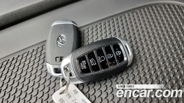 Hyundai Avante Hybrid (CN7) 2021 Белый из Кореи, фото 2