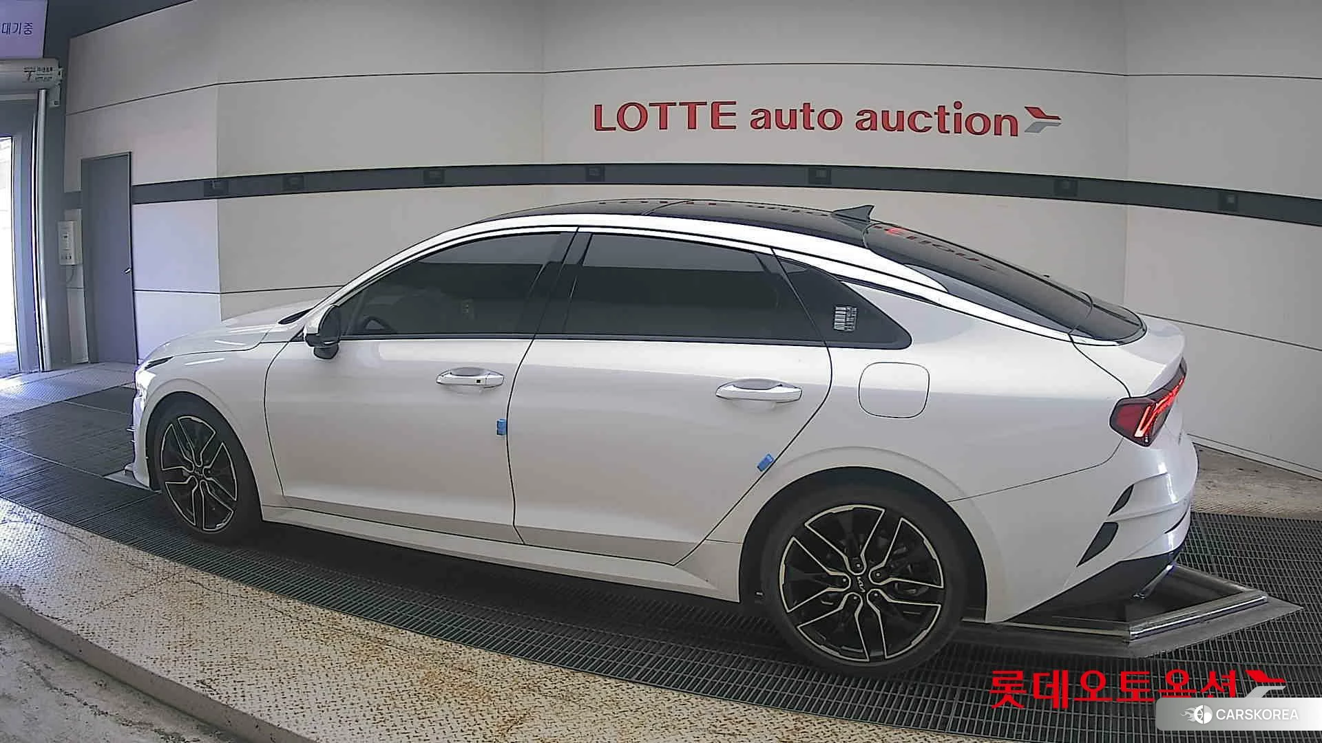 Kia K5 2023 Snow White Pearl (optional) из Кореи, фото 2