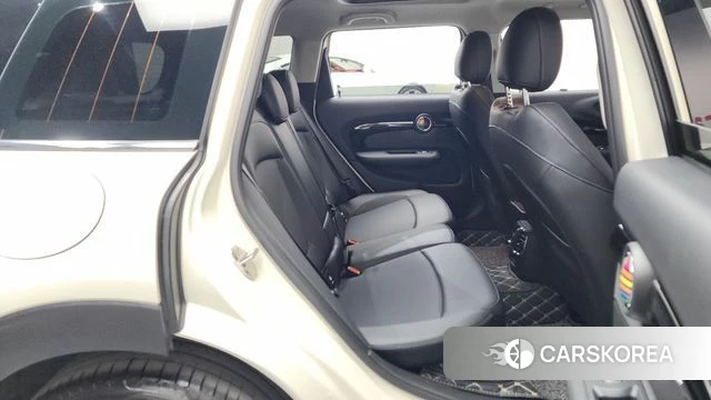 Mini Cooper Clubman 2021 Жемчужный цвет из Кореи, фото 2