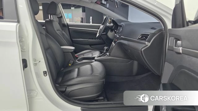 Hyundai The New Avante AD 2018 Белый из Кореи, фото 2