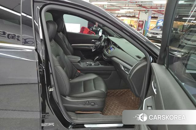 Cadillac XT4 2020 Черный из Китая, фото 2