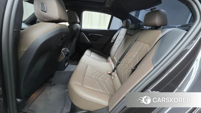 BMW 5 Series (G60) 2023 Серый из Кореи, фото 2