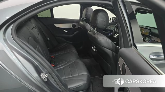 Mercedes-Benz C-Class W205 2021 Серый из Кореи, фото 2