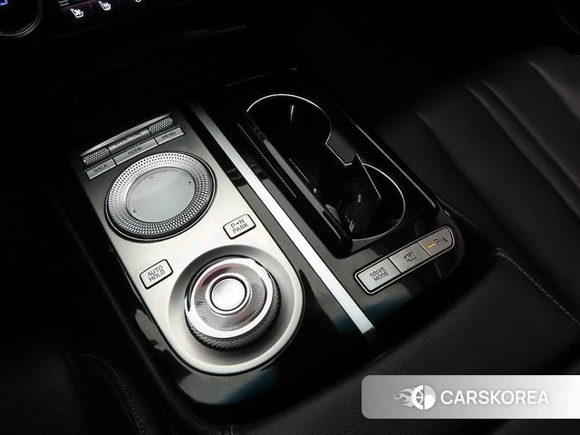 Genesis G80 (RG3) 2021 Серебристо-серый из Кореи, фото 2