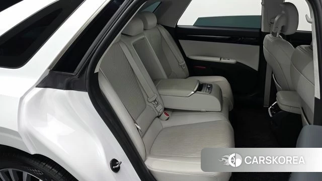 Hyundai Grandeur Hybrid (GN7) 2024 Белый из Кореи, фото 2