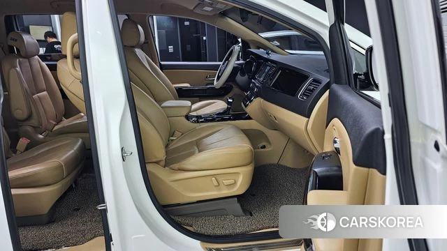 Kia The New Carnival 2018 Белый из Кореи, фото 2