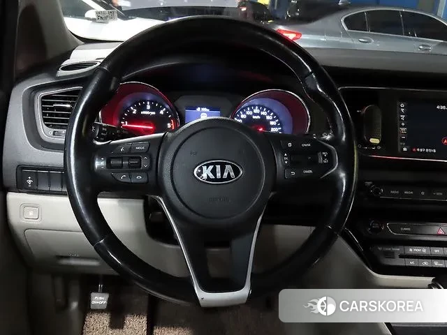 Kia The New Carnival 2018 Белый из Кореи, фото 2