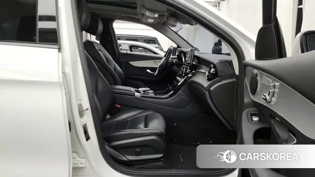 Mercedes-Benz GLC-Class X253 2018 Белый из Кореи, фото 2