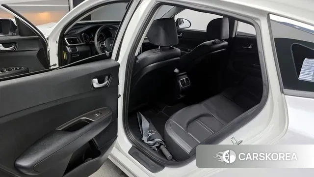 Kia The New K5 2nd generation 2018 Белый из Кореи, фото 2