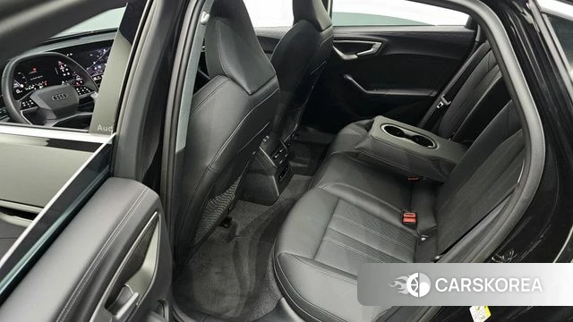 Audi A5 (B10) 2025 Черный из Кореи, фото 2