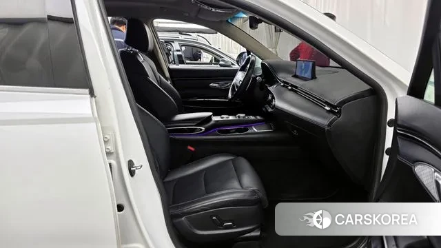 Genesis GV70 2021 Белый из Кореи, фото 2