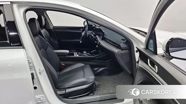 Kia The New K5 3rd generation 2025 Белый из Кореи, фото 2