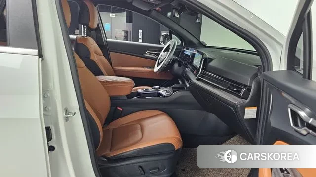 Kia Sportage 5th Generation Hybrid 2021 Белый из Кореи, фото 2