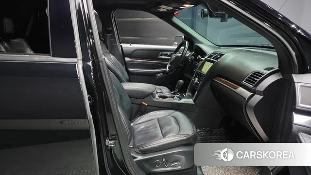 Ford Explorer 2018 Черный из Кореи, фото 2