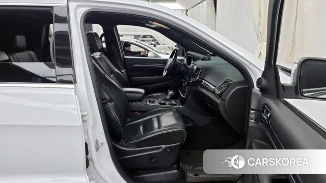 Jeep Grand Cherokee 2019 Белый из Кореи, фото 2