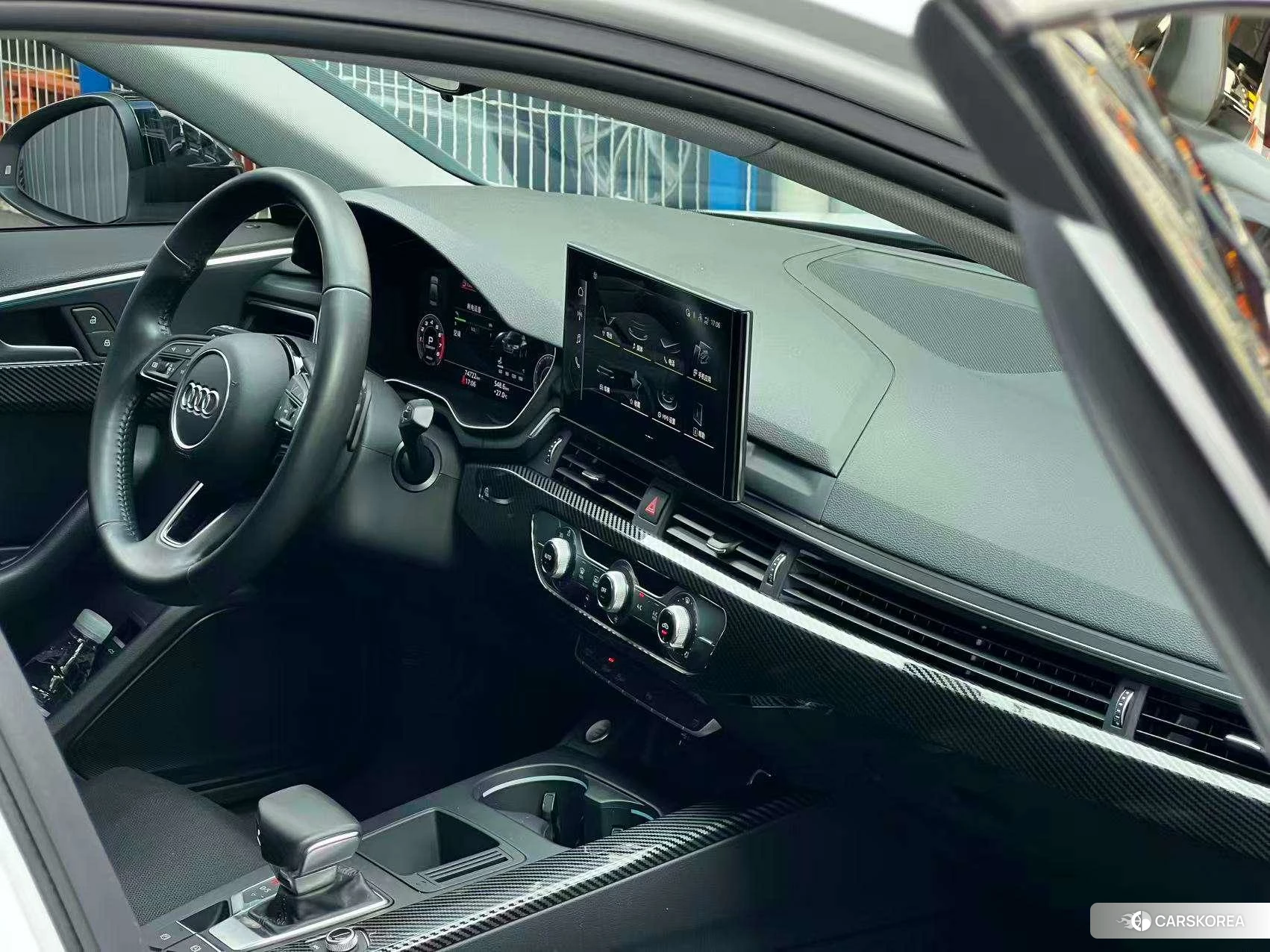 Audi A4L 2020 Белый из Китая, фото 2