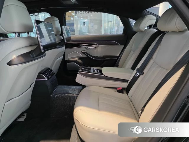 Audi A8 (D5) 2023 Черный из Кореи, фото 2