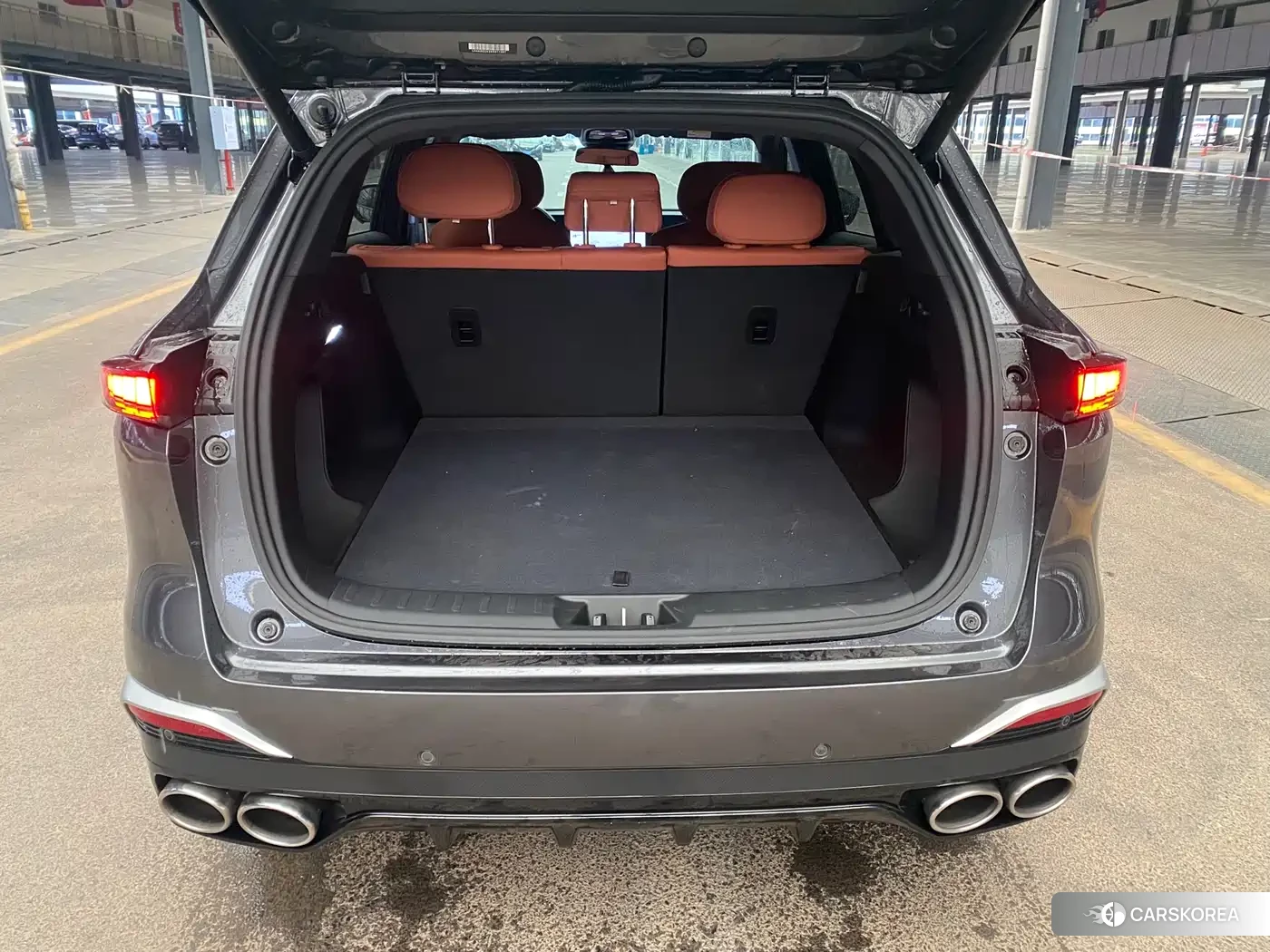Chang'an Changan CS75PLUS 2025 Silver/gray из Китая, фото 2