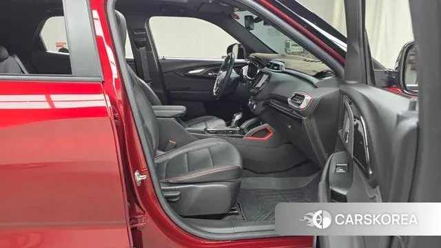 Chevrolet (GM Daewoo) Trailblazer 2022 Красный из Кореи, фото 2