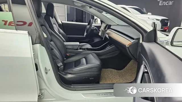 Tesla Model 3 2020 Белый из Кореи, фото 2