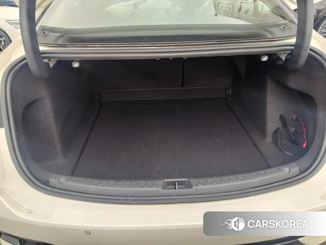 Ford Mondeo 2023 Белый из Китая, фото 2