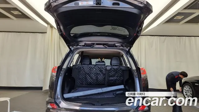 Toyota RAV4 2018 Серый из Кореи, фото 2