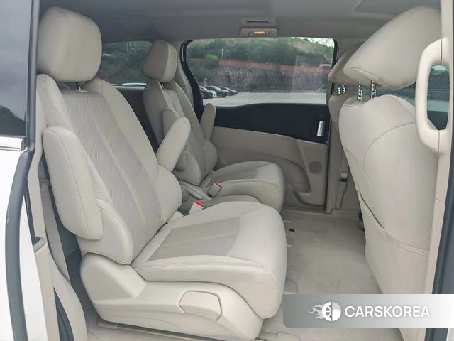 Buick GL8 2021 Белый из Китая, фото 2