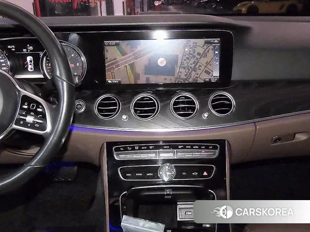 Mercedes-Benz E-Class W213 2020 Белый из Кореи, фото 2