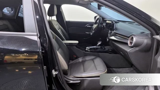 Chevrolet (GM Daewoo) Trax Crossover 2023 Черный из Кореи, фото 2