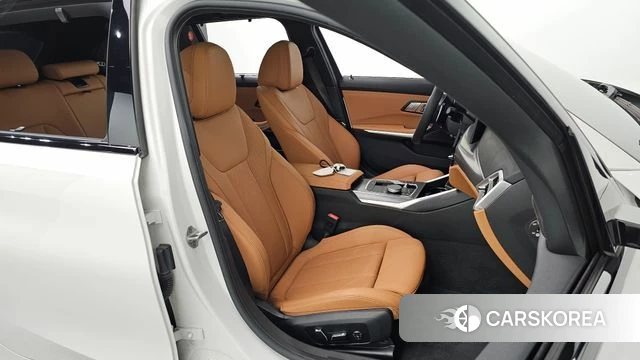 BMW 3 Series (G20) 2025 Белый из Кореи, фото 2