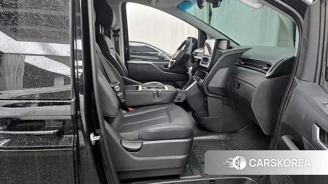 Hyundai Staria 2025 Черный из Кореи, фото 2