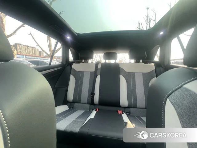 Volkswagen ID.4 CROZZ 2022 Серебристо-серый из Китая, фото 2