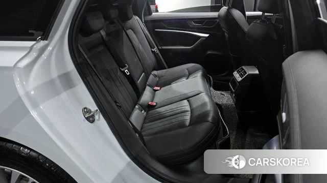 Audi A6 (C8) 2020 Белый из Кореи, фото 2