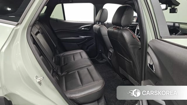 Chevrolet (GM Daewoo) Trax Crossover 2023 Светло-зеленый из Кореи, фото 2