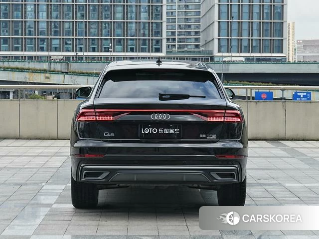 Audi Q8 2022 Черный из Китая, фото 2