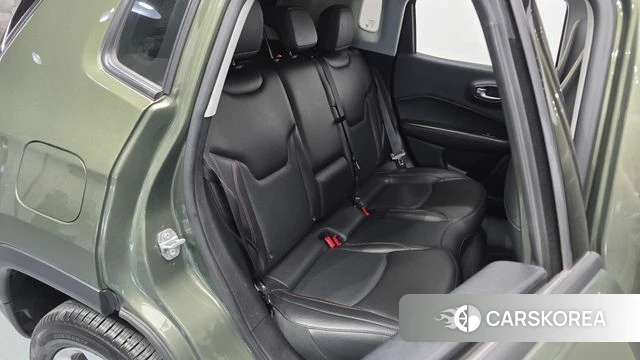 Jeep Compass 2nd Generation 2019 Светло-зеленый из Кореи, фото 2