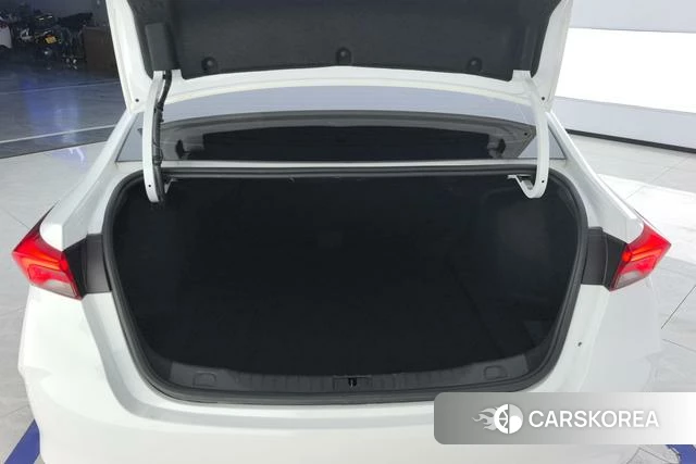 Buick Weilang 2023 Белый из Китая, фото 2