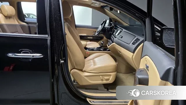 Kia The New Carnival 2020 Черный из Кореи, фото 2