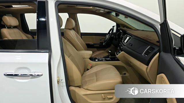 Kia The New Carnival 2018 Белый из Кореи, фото 2