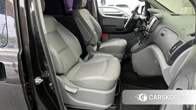 Hyundai The New Grand Starex 2018 Коричневый из Кореи, фото 2