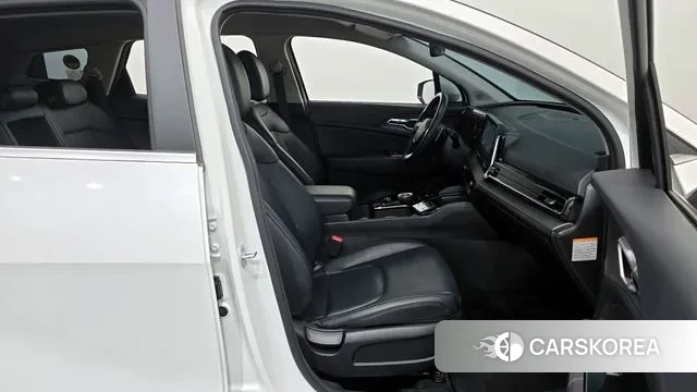 Kia Sportage 5th Generation Hybrid 2022 Белый из Кореи, фото 2