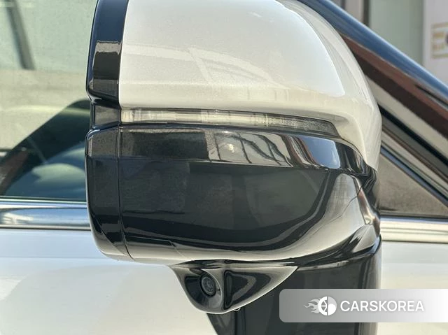 Honda Crown Road 2022 Белый из Китая, фото 2