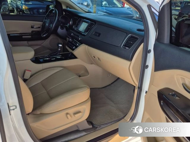 Kia The New Carnival 2018 Белый из Кореи, фото 2