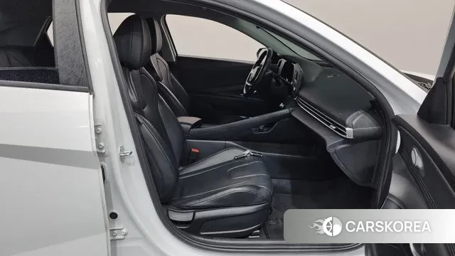 Hyundai Avante Hybrid (CN7) 2022 Белый из Кореи, фото 2