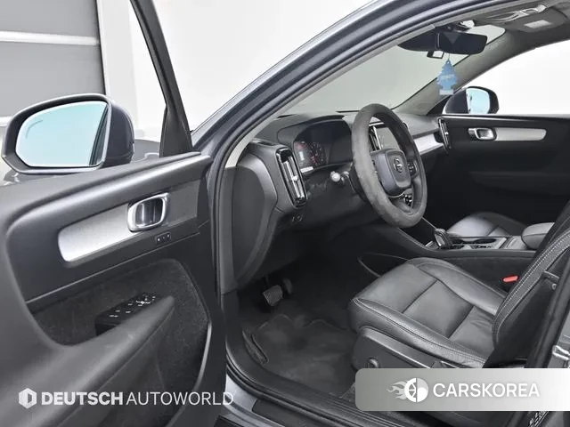 Volvo XC40 2019 Серый из Кореи, фото 2