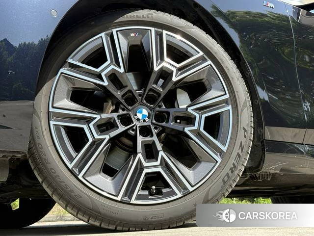BMW 5 series id 4205648 из Китая 2