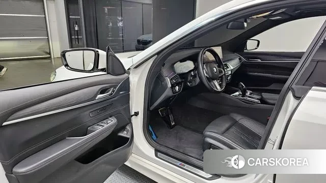 BMW 6 Series GT (G32) 2021 Белый из Кореи, фото 2