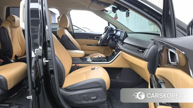 Kia Carnival 4th generation 2022 Черный из Кореи, фото 2