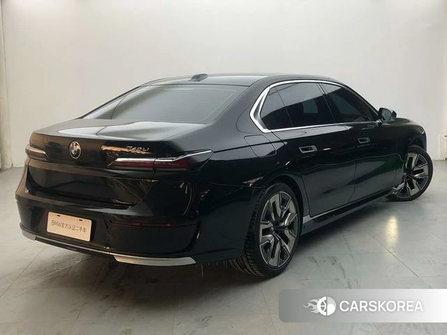 BMW 7 series 2025 Черный из Китая, фото 2